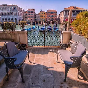  Apartment Grimaldi Hermitage Canal Grande View Italy
