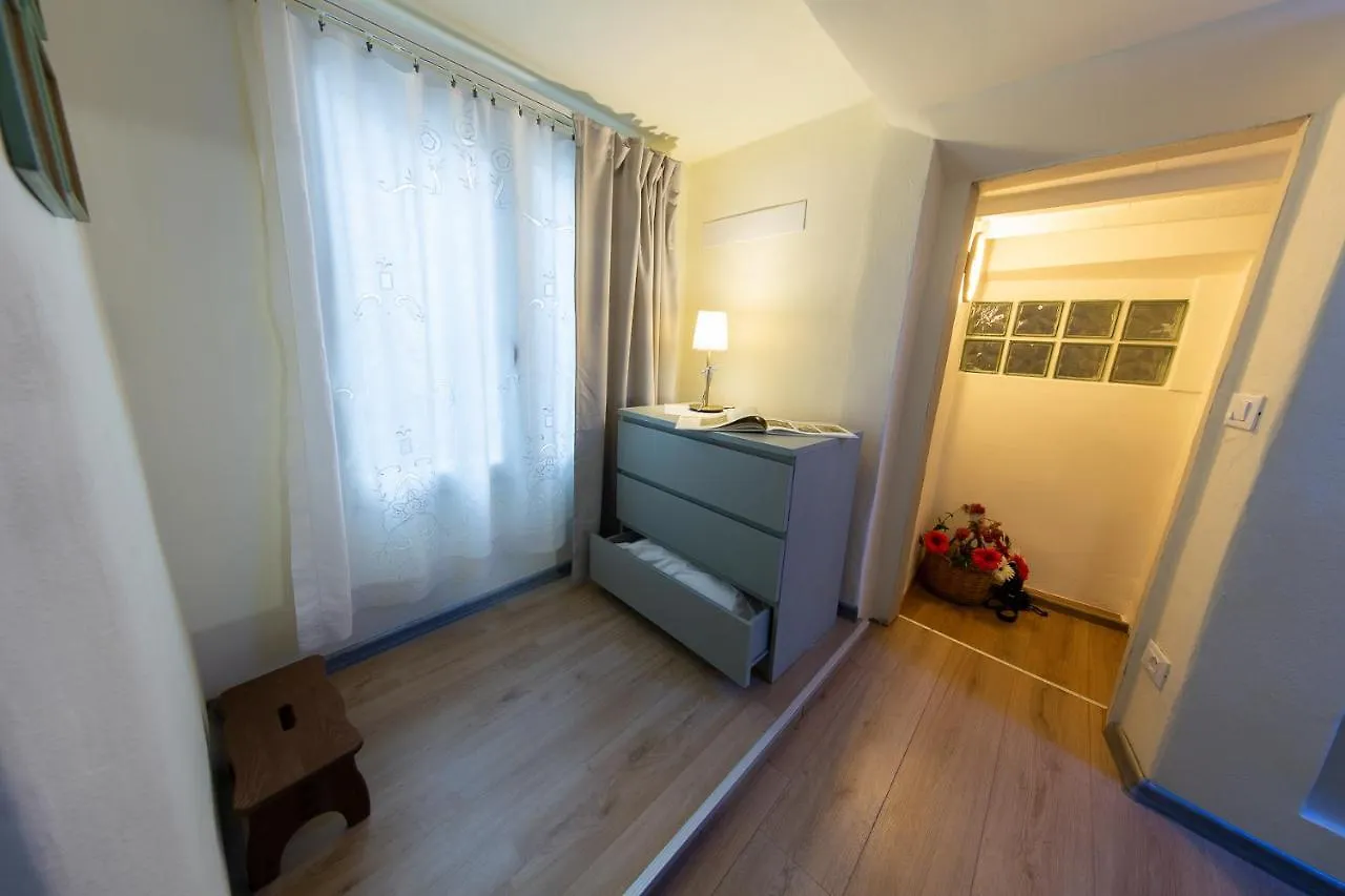 Lo Sdrucciolo Apartment Florence